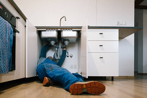 Professional Drain Cleaning technician working in Pearl City, IL